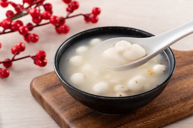 Sweet Rice Soup with Rice Balls